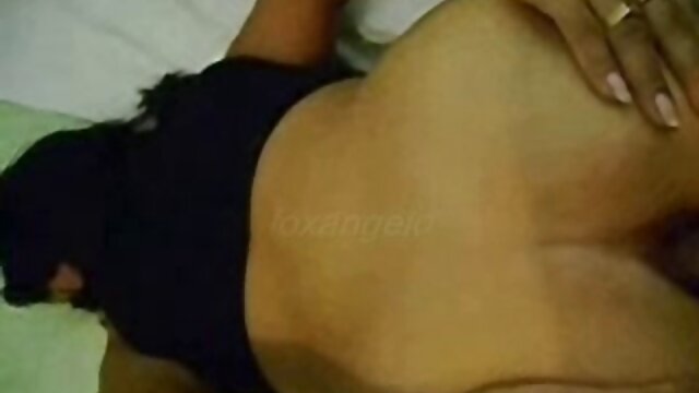 Un uomo sesso mucca quando li video gratis di donne mature italiane ha messi sulla macchina fotografica