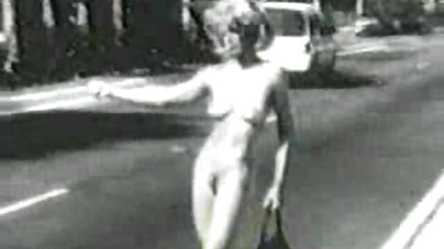 Forte video prono italiani gratis ragazzo pompe con Birmania in un bar