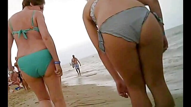 Metti un film porno xxx italiani maschio in una macchina